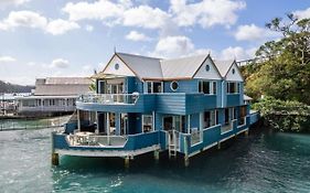 Bay Of Islands Apartment On The Water- The Bridge